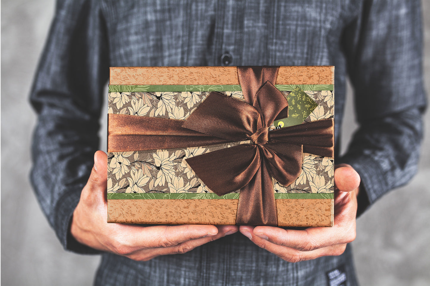 K-Kraft Elegant Christmas and Every Day Wrapping Paper Set: 3 Rolls with Matching Tags