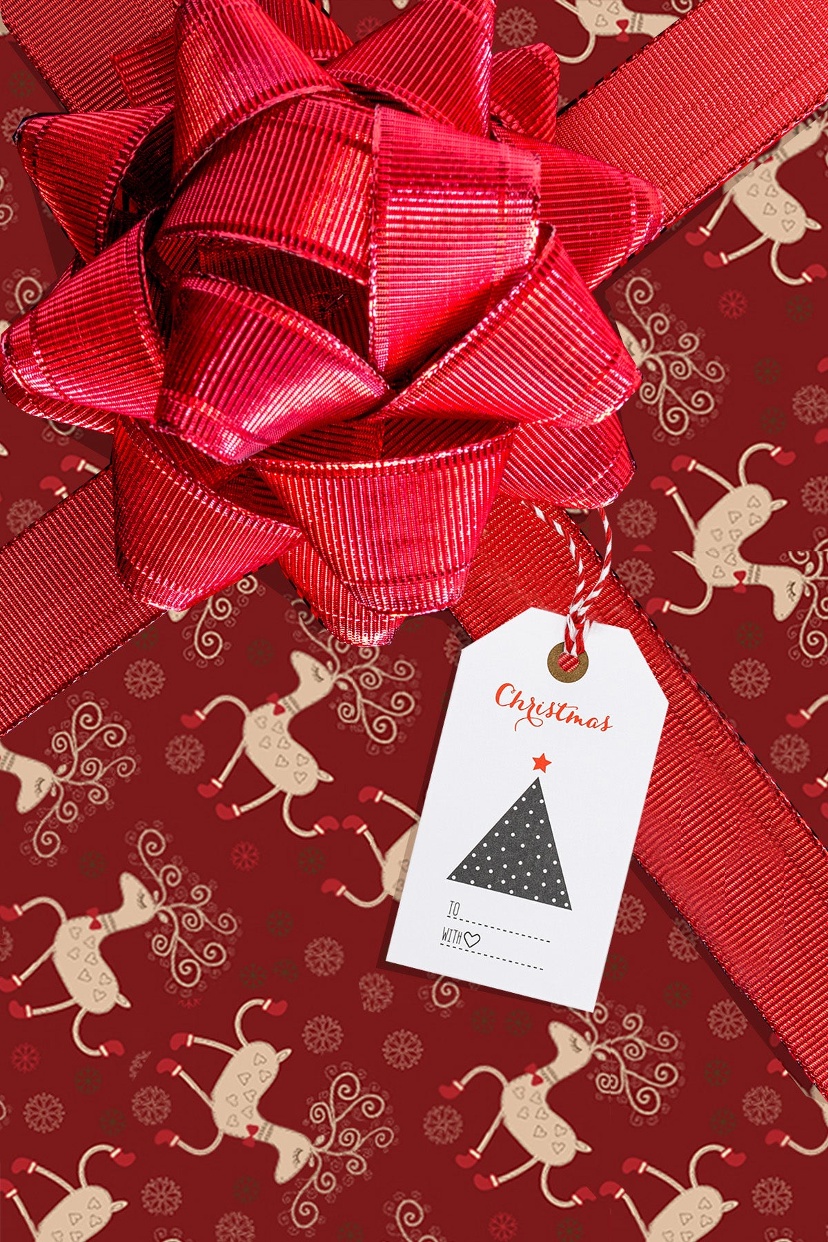 24 Red Elegant Christmas Gift Tags with Red Bakers Twine Pre-Strung